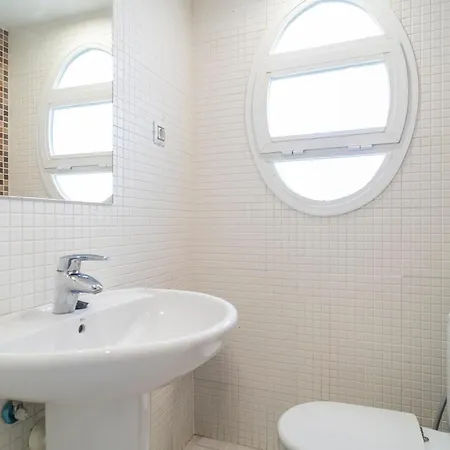 Gorgeous In With Wifi Holiday home *